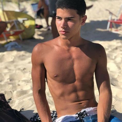 rapetubegalery|Green Sumarenta Rapaz sexo gay e rapazes em Speedos Élder .
